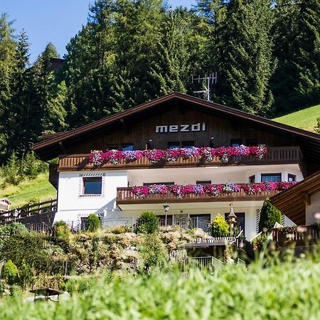 Apartments Mezdi Santa Cristina Val Gardena 外观 照片