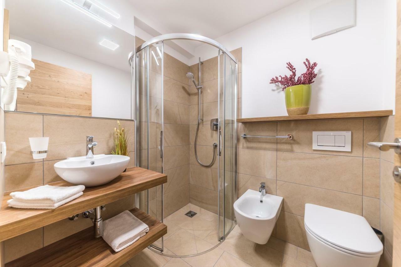 Apartments Mezdi Santa Cristina Val Gardena 外观 照片