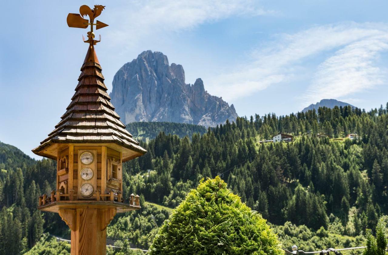 Apartments Mezdi Santa Cristina Val Gardena 外观 照片